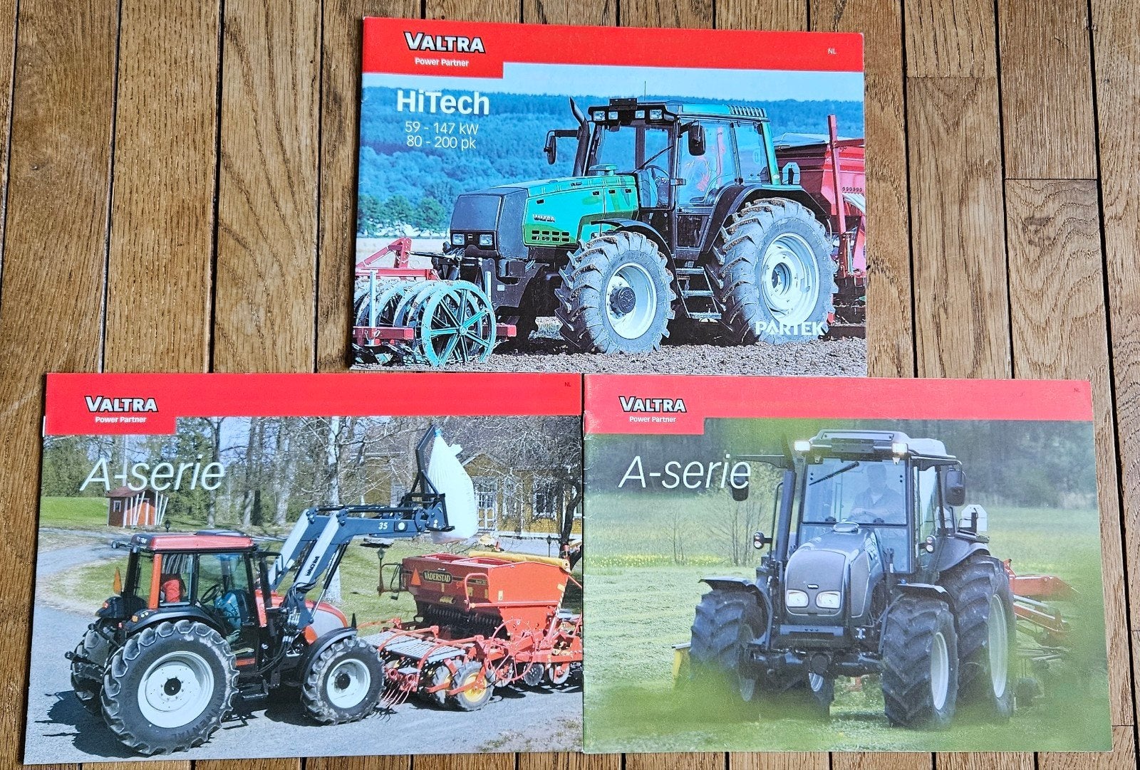 Partij Valtra folders, Ophalen of Verzenden, Zo goed als nieuw, Folder