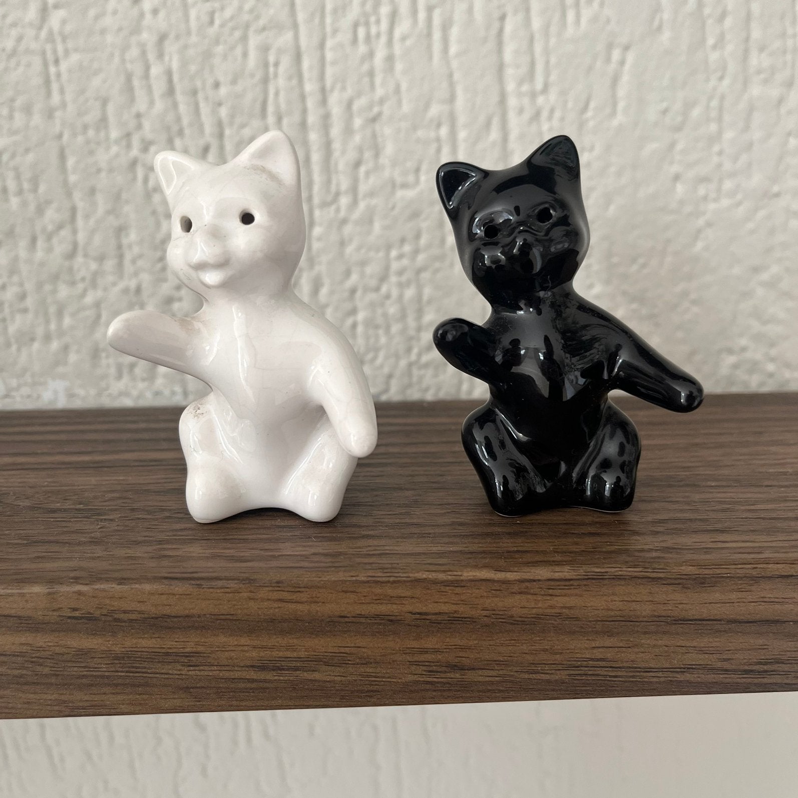 Vintage omhelzende katten peper- en zoutstel, Antiek en Kunst, Antiek | Keramiek en Aardewerk, Ophalen of Verzenden