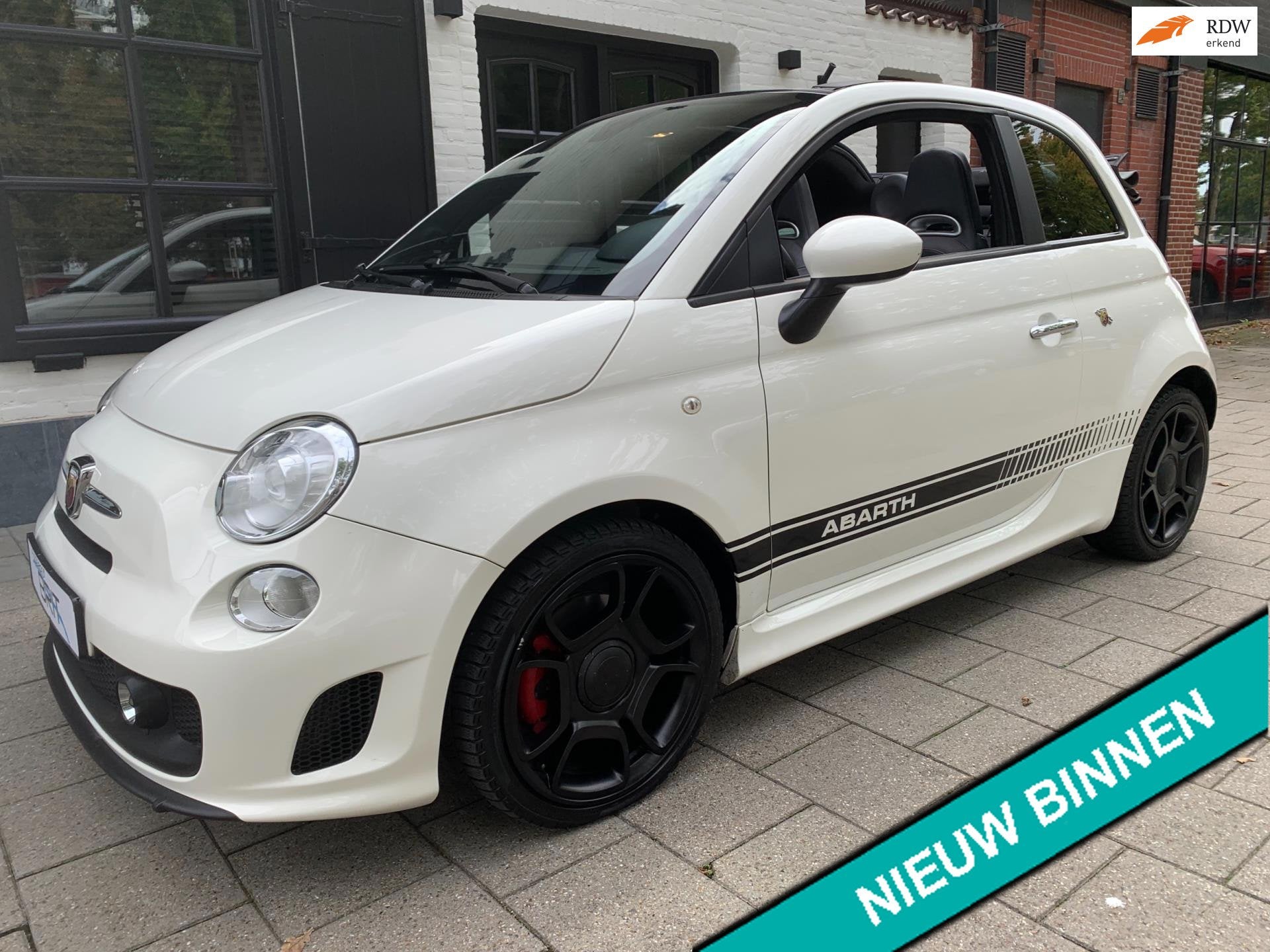 Abarth 500 1.4-16V CABRIO, 595 competizione AUTOMAAT, Nw. St, Auto's, Voorwielaandrijving, 15 km/l, Zwart, 4 cilinders