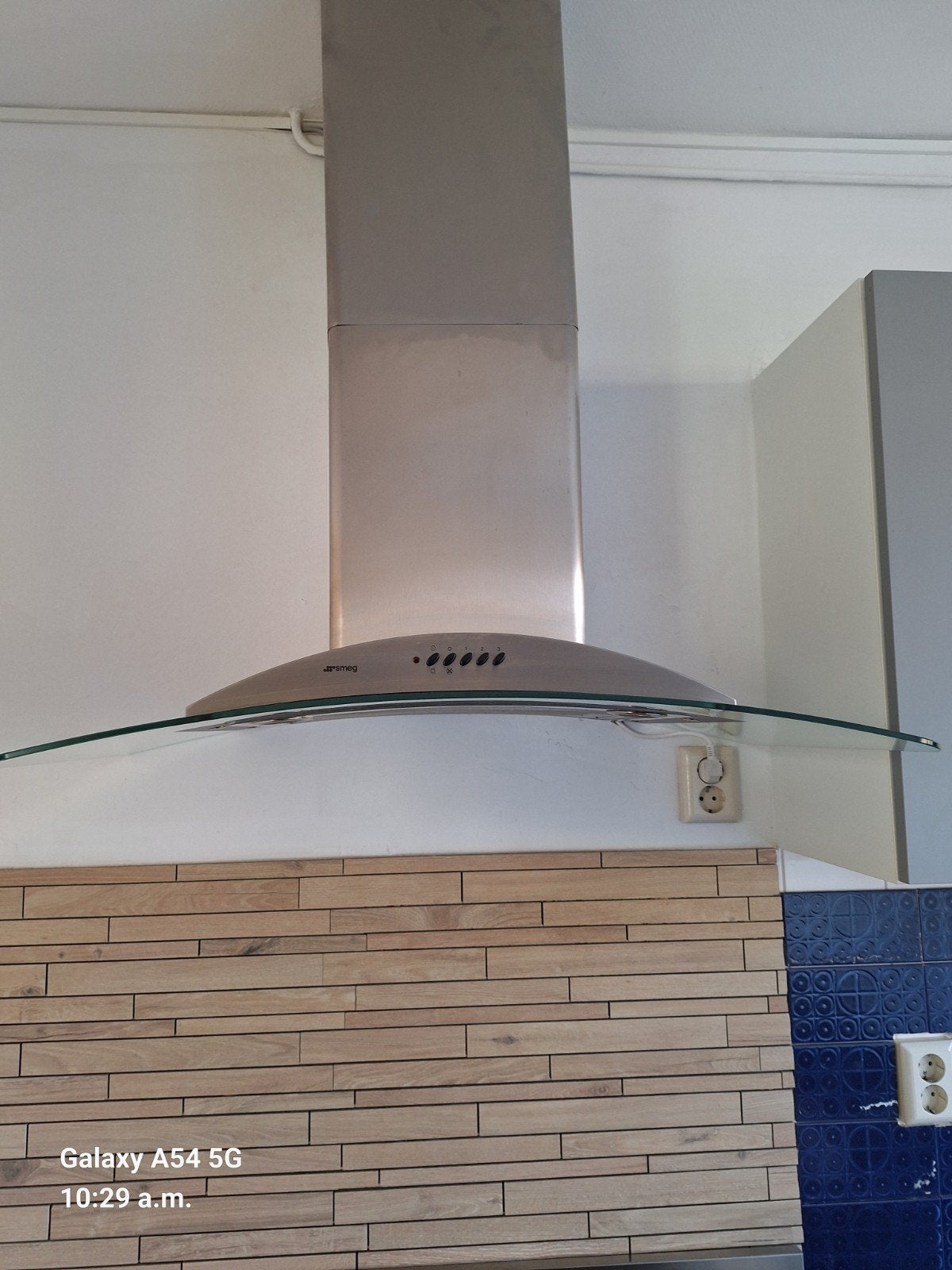 Smeg Glazen Afzuigkap 90cm Breed - Gebruikt, Witgoed en Apparatuur, Afzuigkappen, Gebruikt, Wandschouwkap, Ophalen of Verzenden