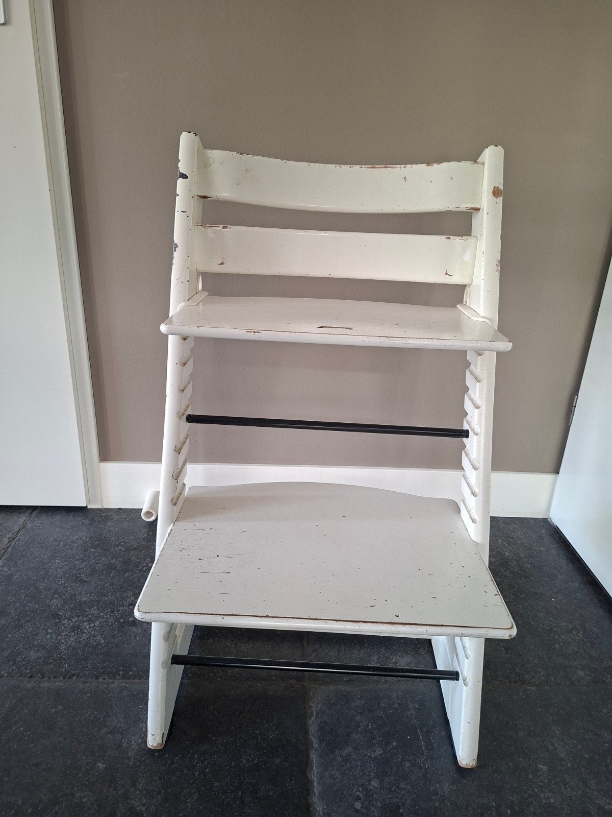 Stokke Tripp Trapp kinderstoel met stoelverkleiner, Kinderen en Baby's, Ophalen, Gebruikt, Meegroeistoel, Gordel(s)