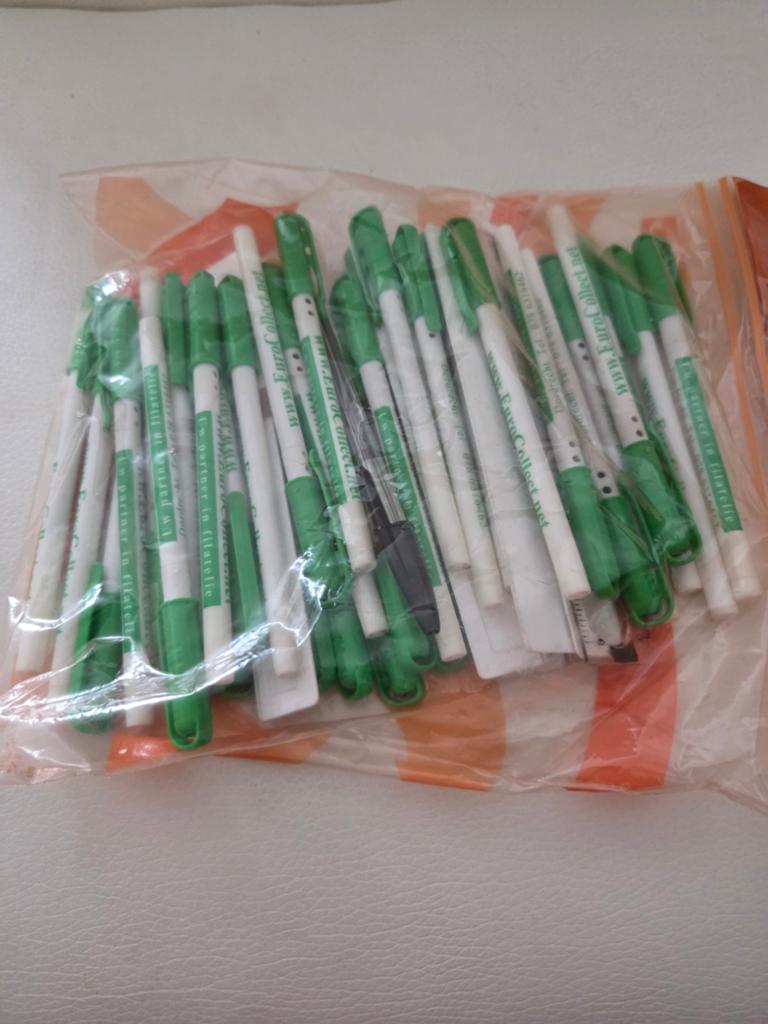 Partij Pennen en Linialen, Ophalen of Verzenden