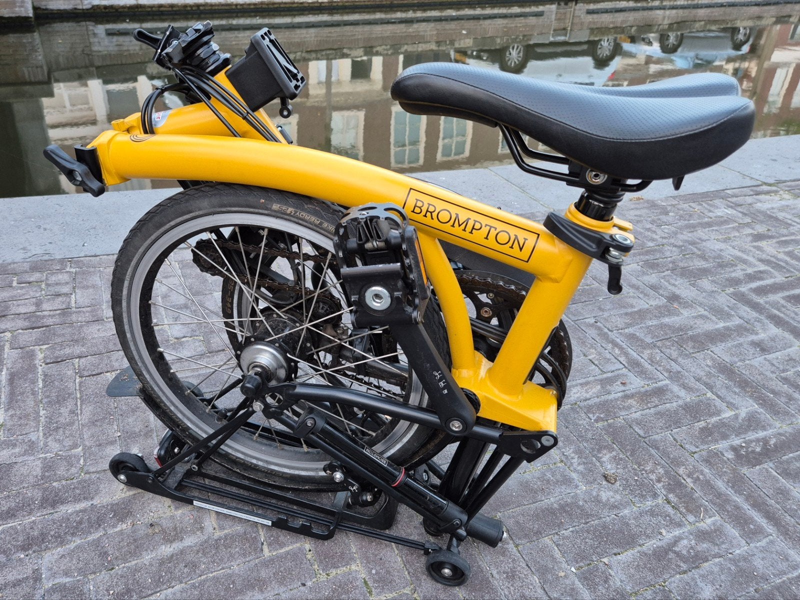 Bijzondere Brompton C-line M6R  Bumblebee Yellow (nov.2024), Fietsen en Brommers, Ophalen, Brompton, 16 tot 18 inch, Versnellingen