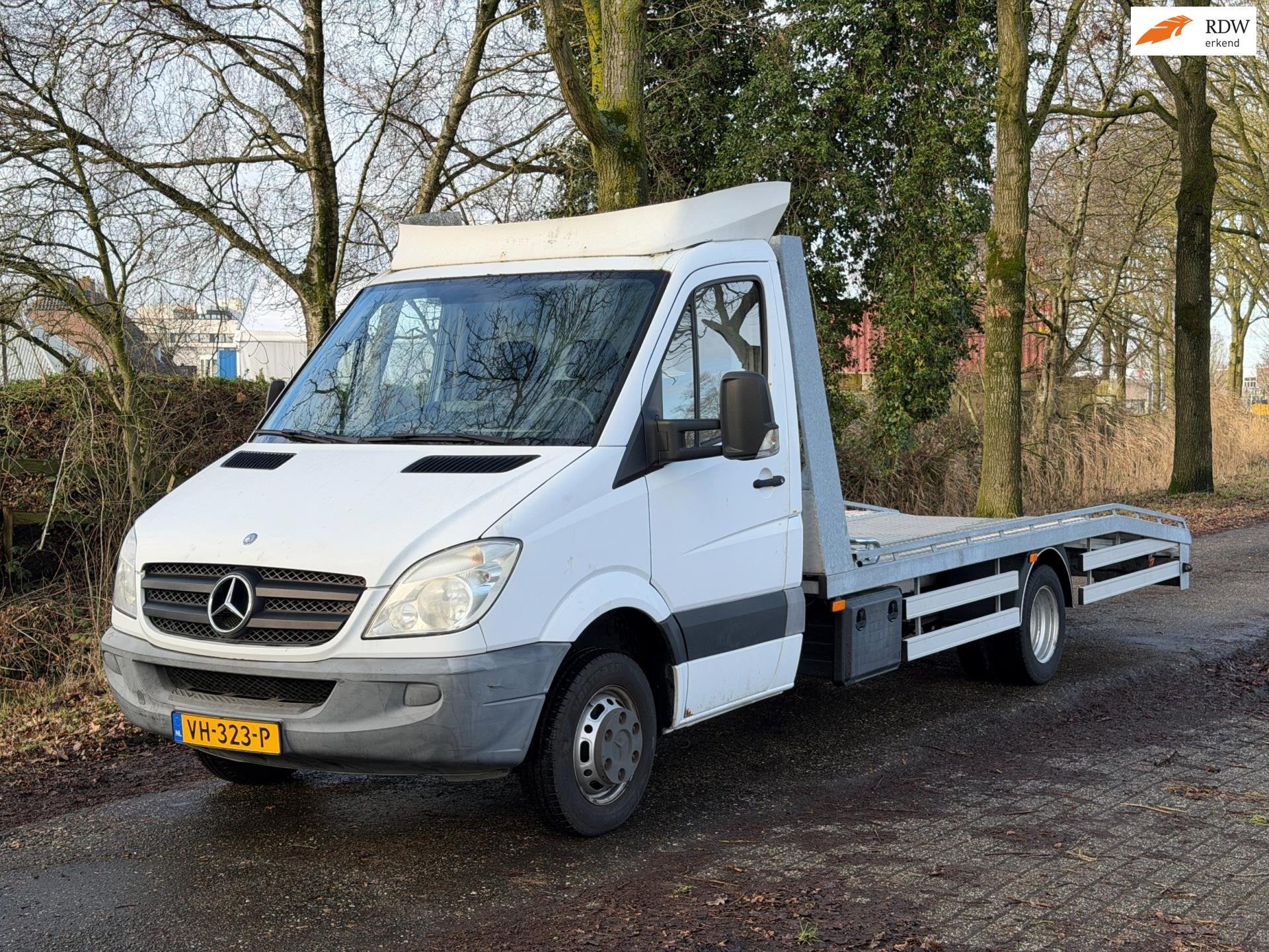 Mercedes-Benz Sprinter 513 2.2 CDI Oprijwagen/ Auto ambulanc, 13 km/l, Euro 5, Achterwielaandrijving, Gebruikt