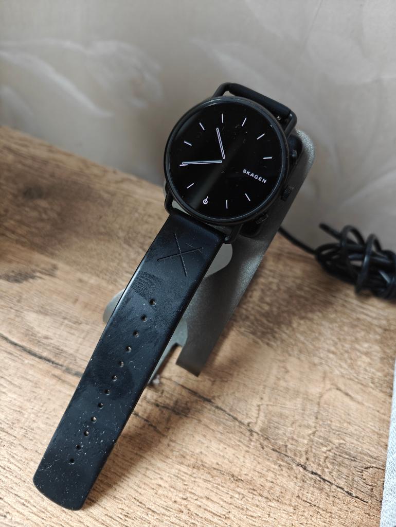 smartwatch Deens disign, luxe smartwatch die toch alles kan, Hoogte, Zwart, Ophalen of Verzenden, Zo goed als nieuw