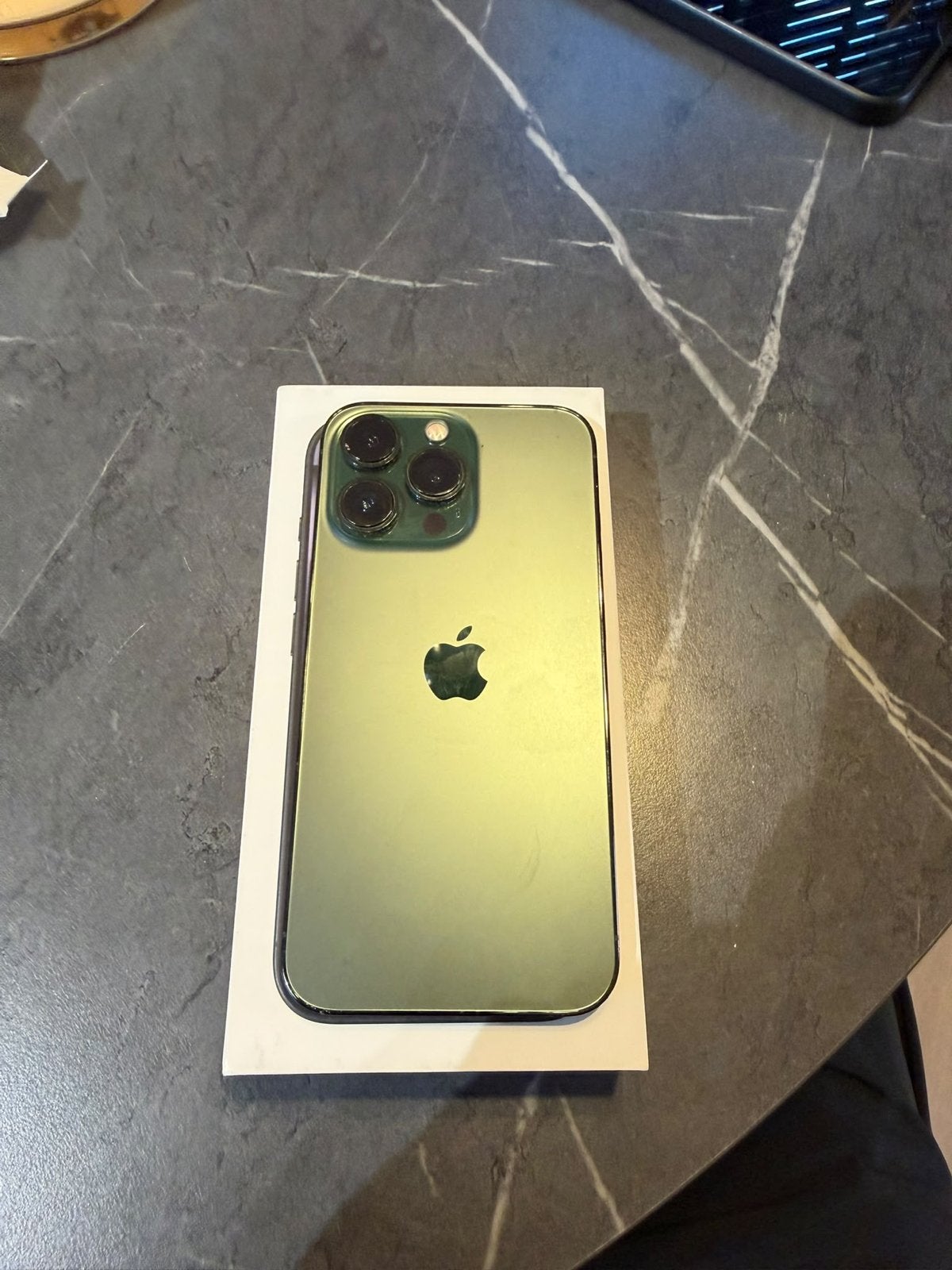 Apple iPhone 13 Pro 256GB Groen - Zo goed als nieuw, 256 GB, 70 %, Ophalen of Verzenden, Zo goed als nieuw