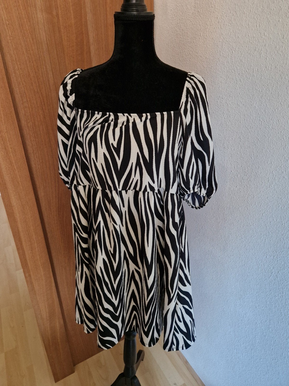 Primark Zebraprint Jurk Maat L, Ophalen of Verzenden, Zo goed als nieuw, Zwart, Boven de knie