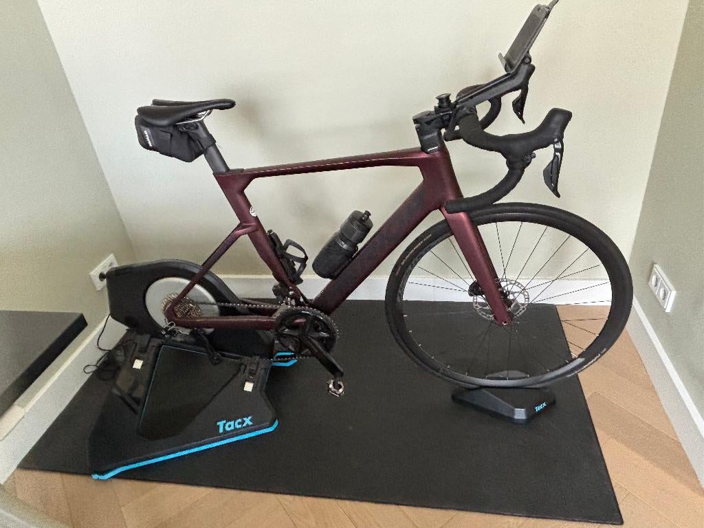 Tacx Neo 2T Smart T2875 fietstrainer, Sport en Fitness, Ophalen, Zo goed als nieuw, Overige typen