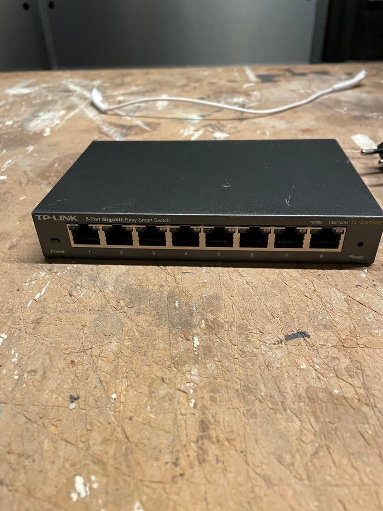 TP-Link 8-Poorts Gigabit Easy Smart Switch TL SG108e, Ophalen of Verzenden, Gebruikt