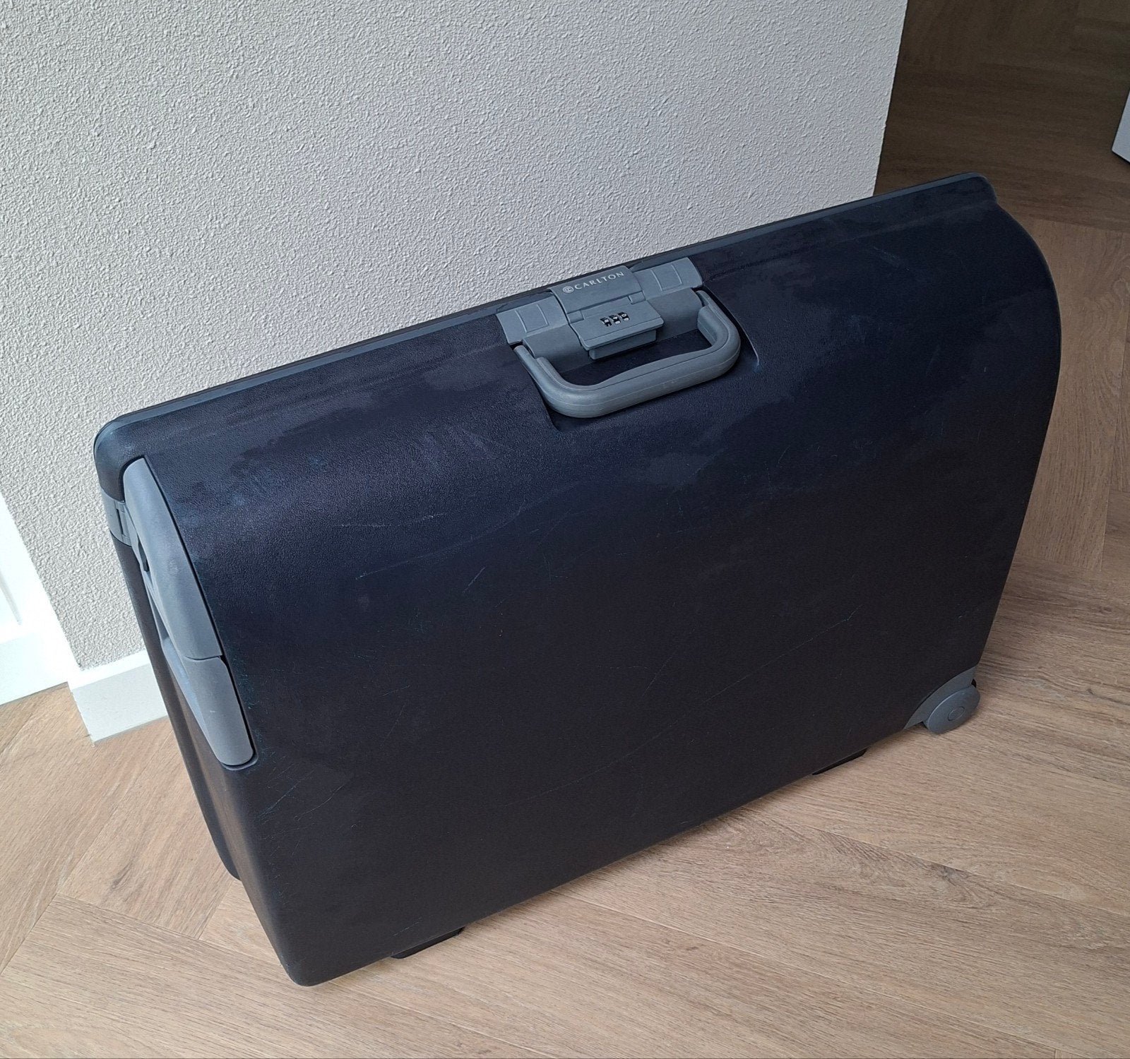 Carlton koffer Blauw - 75x55x25 cm, Sieraden, Tassen en Uiterlijk, Koffers, Gebruikt, Hard kunststof, 70 cm of meer, 55 cm of meer