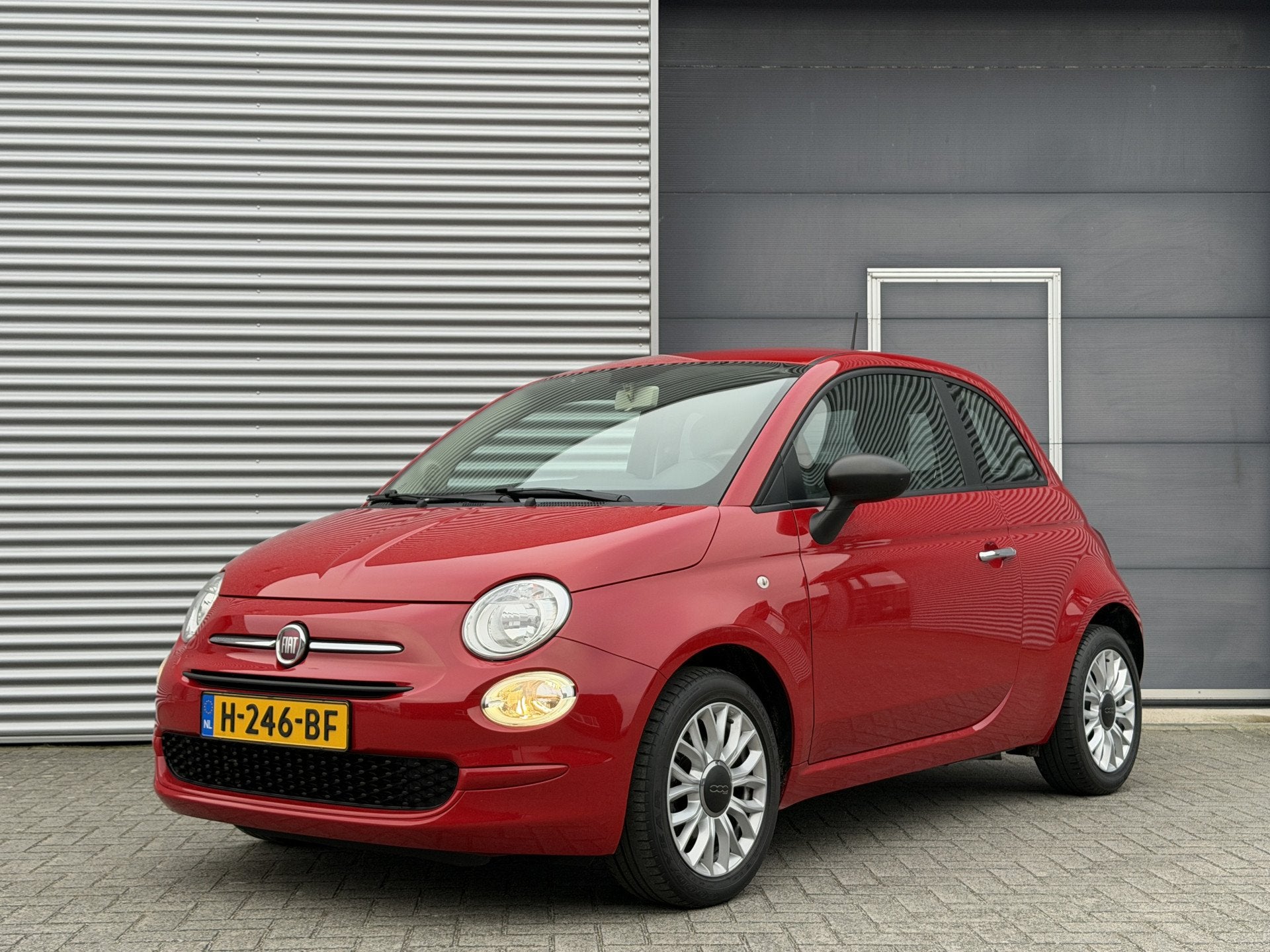 Fiat 500 0.9 TwinAir Turbo Young I Airco I Navi I Cruise I N, Auto's, Voorwielaandrijving, Origineel Nederlands, Bedrijf, Handgeschakeld