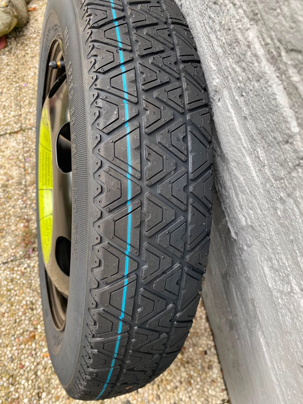 Thuiskomer autoband reservewiel Uniroyal 125/85 R16, Ophalen, Gebruikt, 16 inch, All Season