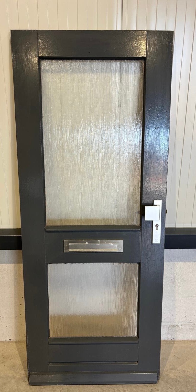 Hardhouten voordeur met enkelglas, donkergrijs/bruin, Doe-het-zelf en Verbouw, Ophalen, Gebruikt, 80 tot 100 cm, Buitendeur