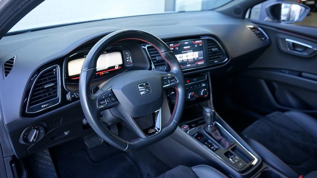 Seat Leon ST 1.5 TSI FR Ultimate Black Edition AUTOMAAT-AMBI, Zwart, 4 cilinders, Leon, Wit