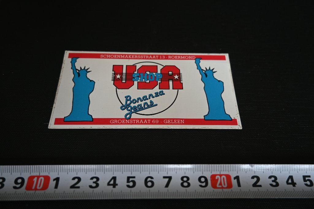 sticker Roermond Geleen USA SHOP BONANZA Jeans, Verzamelen, Ophalen, Zo goed als nieuw