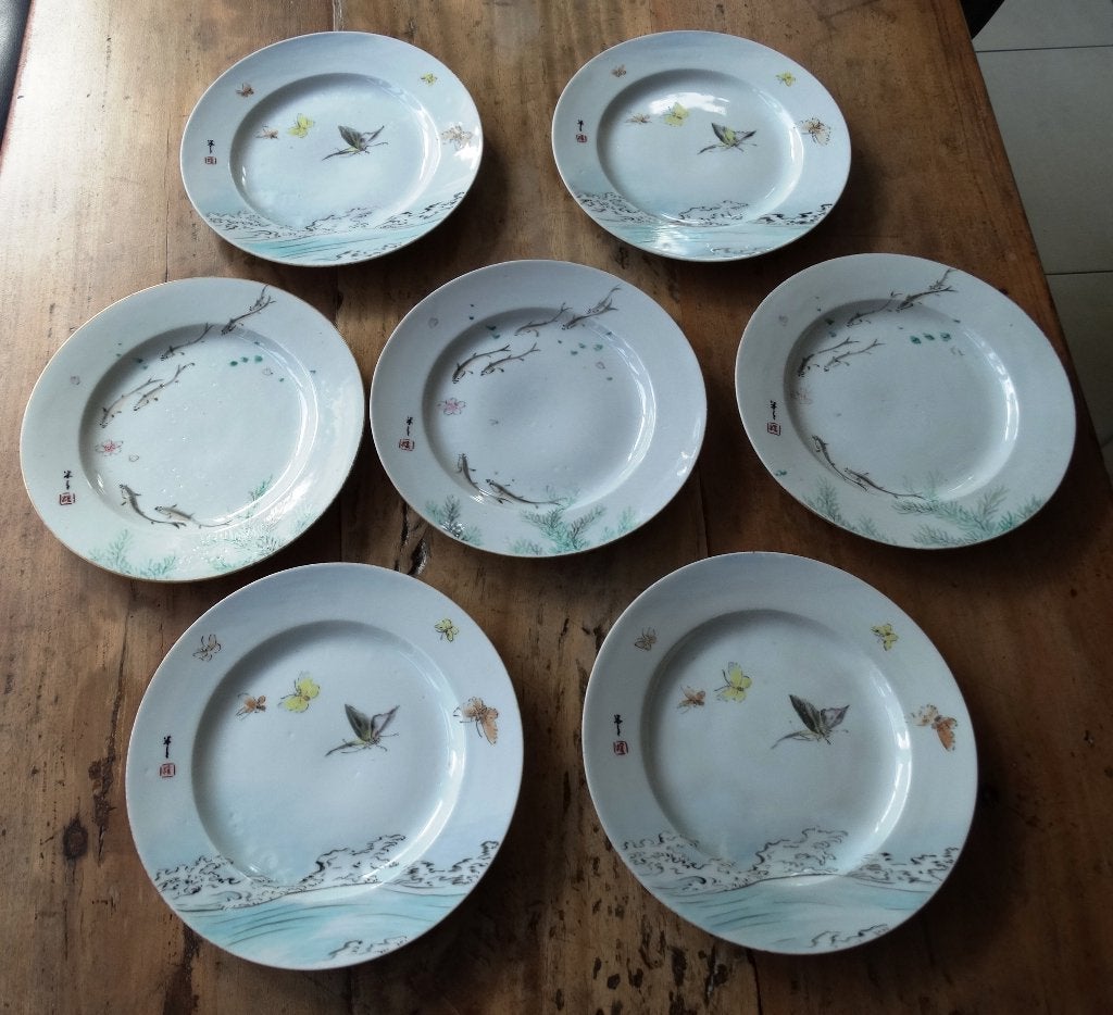 7 antieke Satsuma borden met vissen en vlinders, 19e eeuw, Ophalen