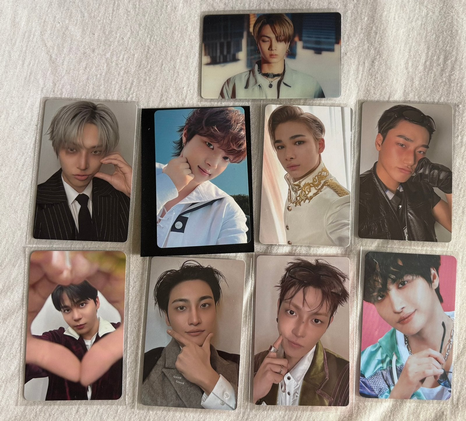 Kpop photocard sale!!, Ophalen of Verzenden, Zo goed als nieuw, Foto of Kaart