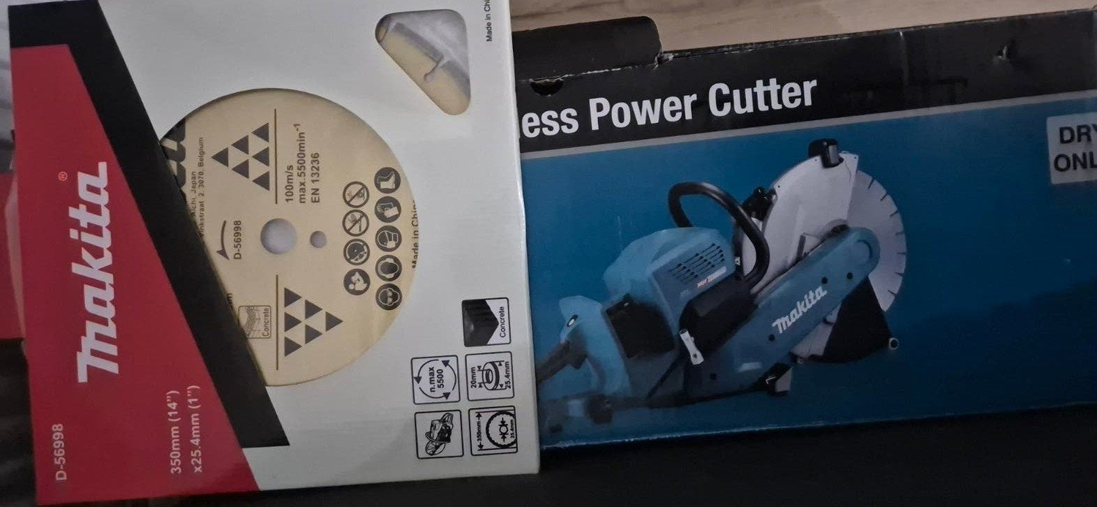 SplinterNieuw Makita prof beton muurzaag 240V XGT twv €1400, Ophalen of Verzenden, Nieuw