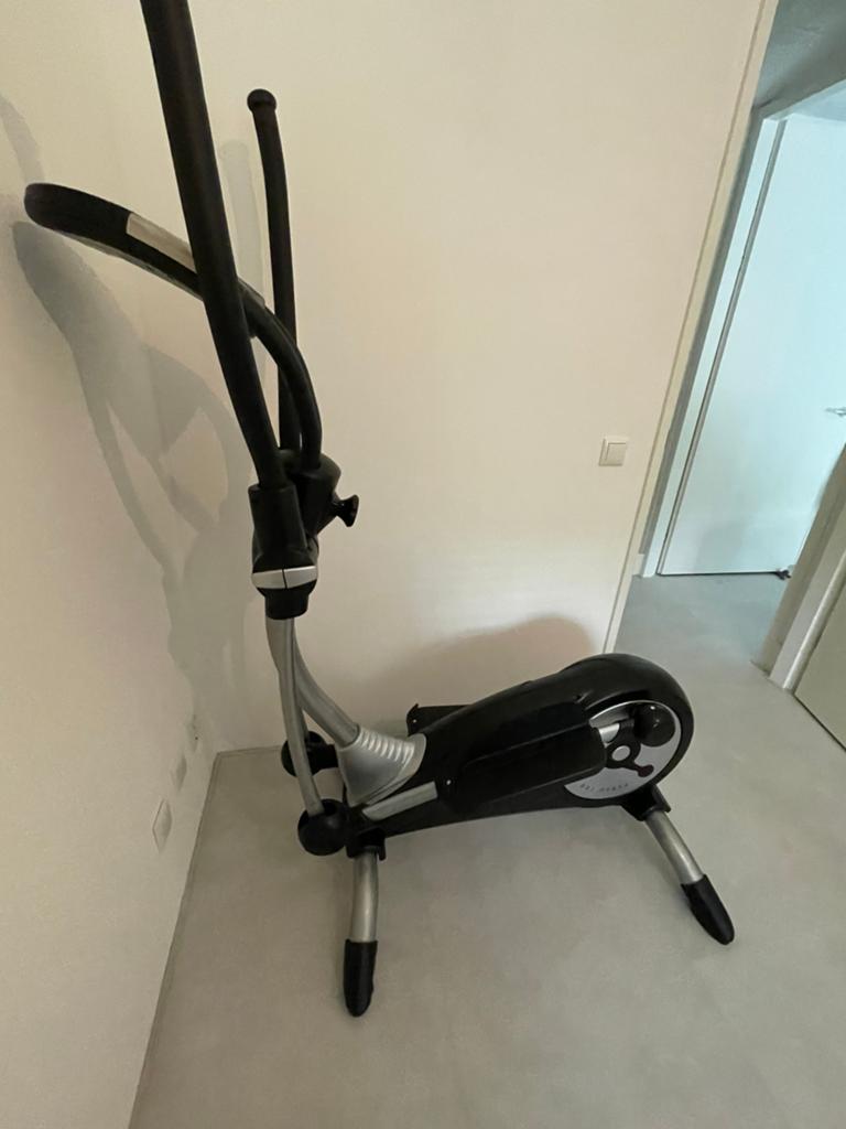 Te koop nette Crosstrainer Kettler Verso 100, Ophalen, Zo goed als nieuw, Crosstrainer, Metaal