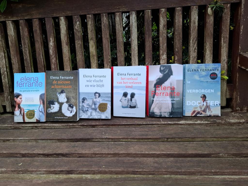 Elena Ferrante - De Geniale Vriendin compleet plus 2 romans, Ophalen of Verzenden, Zo goed als nieuw, Elena Ferrante, Nederland