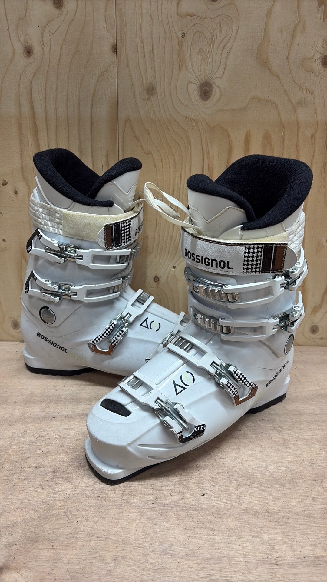 Fischer RC One skischoenen – Mondo 27 / EU 42-43, Sport en Fitness, Fischer, 100 tot 140 cm, Schoenen, Ophalen of Verzenden