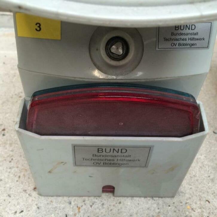 Bosch KKE 100L oplaadbare schijnwerper uit DU leger, Verzamelen, Militaria | Algemeen, Ophalen of Verzenden, Niet ingevuld, Niet ingevuld