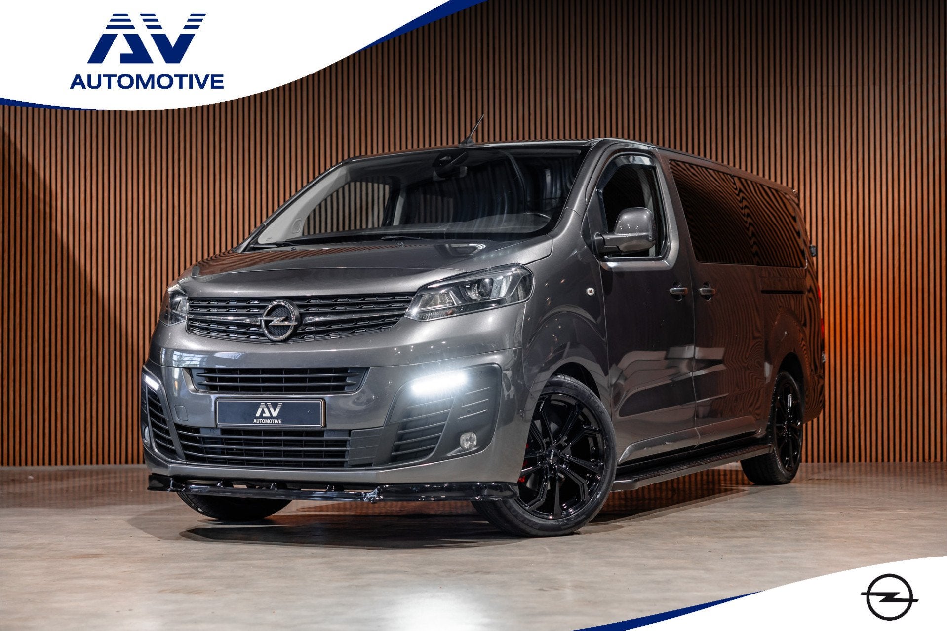 Opel Vivaro 2.0 CDTI 177 PK L3H1 DC Innovation | Marge | BTW, Auto's, Stof, Gebruikt, Euro 6, Origineel Nederlands