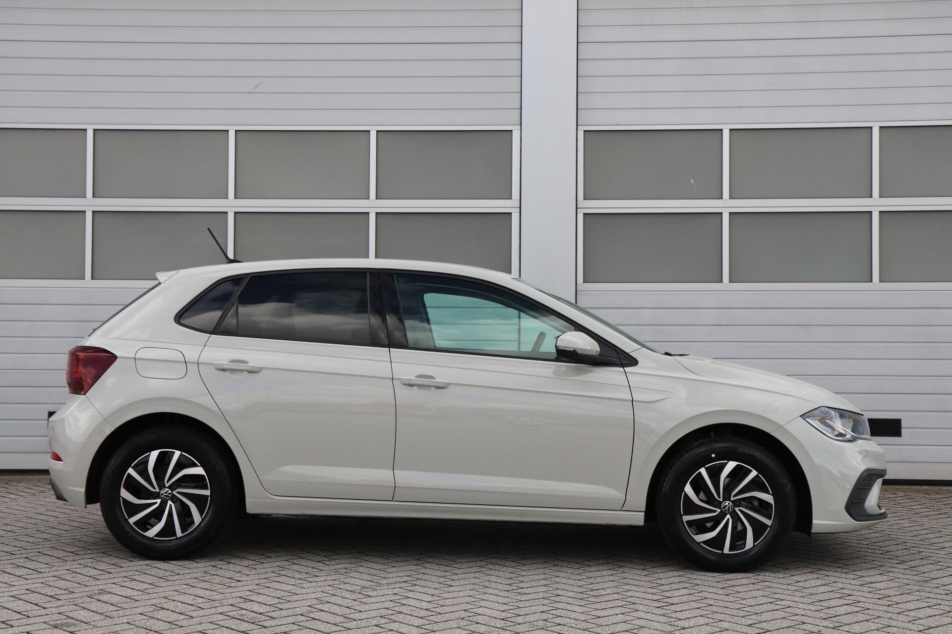 Volkswagen Polo 1.0 TSI 95pk Life Edition | Apple CarPlay/An, Voorwielaandrijving, 12 maanden, Stof, Origineel Nederlands