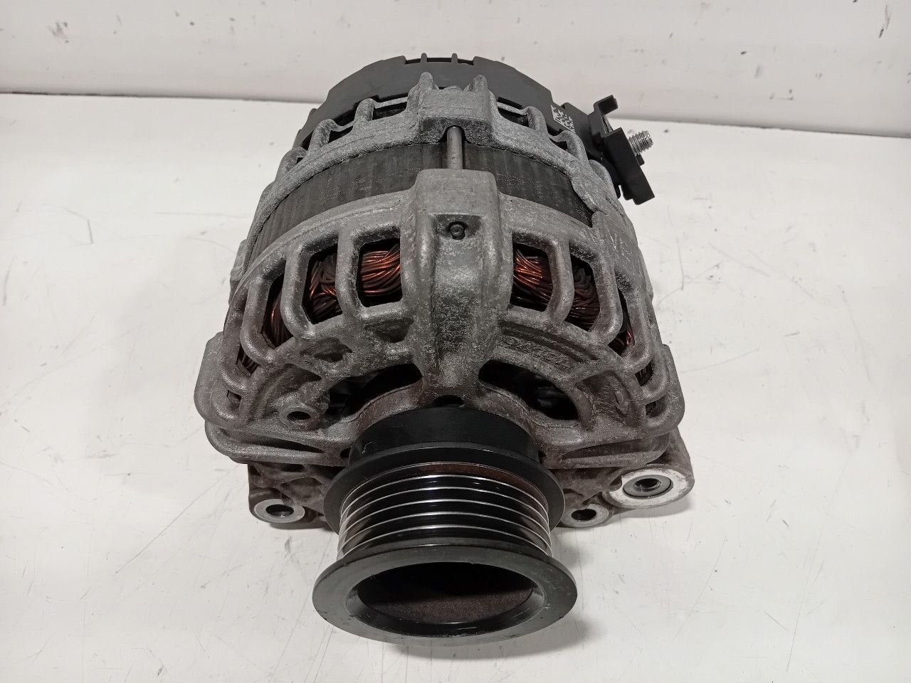 Dynamo Volvo V40, Auto-onderdelen, Motor en Toebehoren, Volvo, Gebruikt, Herkomst onderdeel bekend, 12 maanden garantie, Ophalen of Verzenden