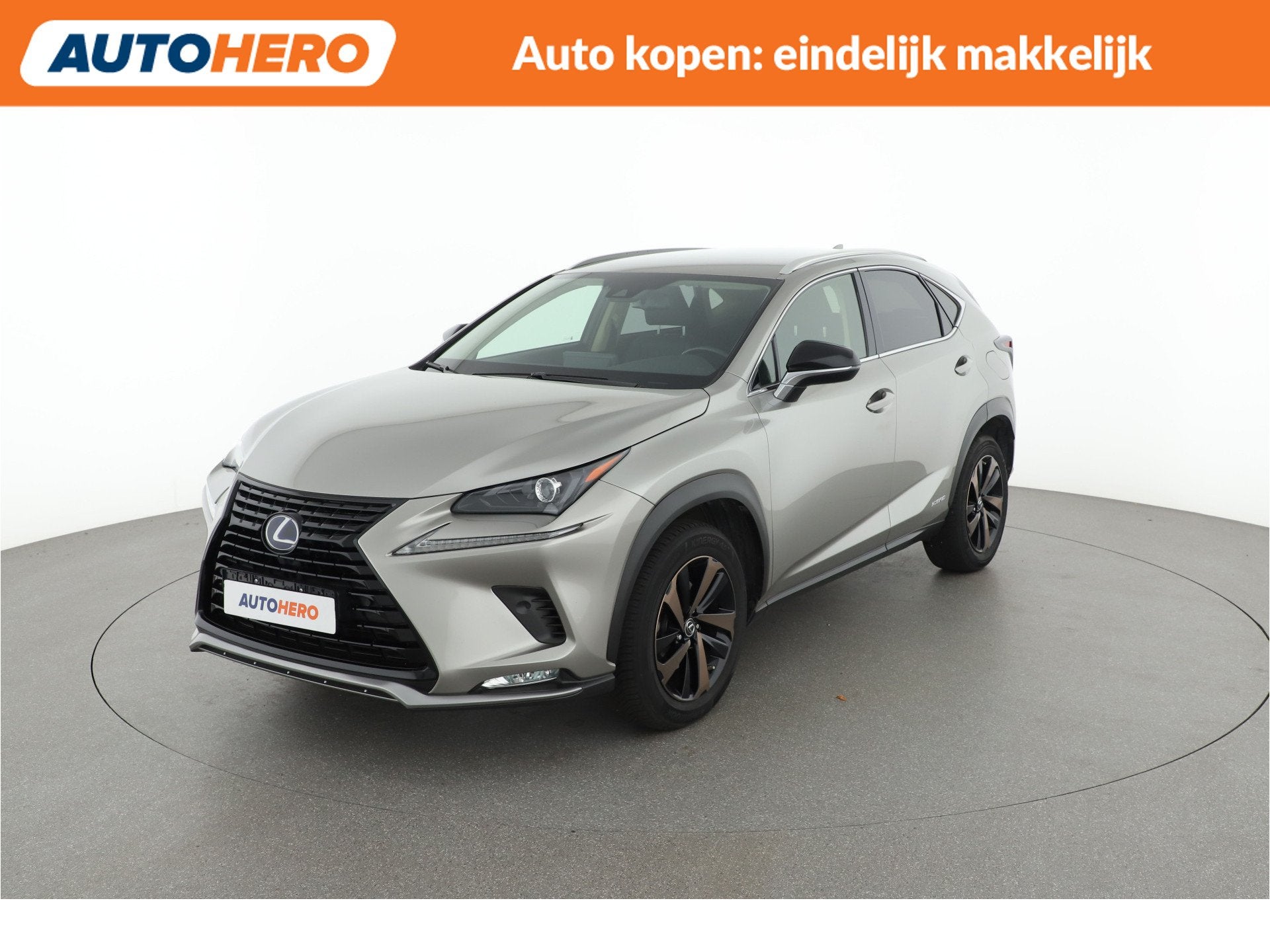 Lexus NX 300h AWD Business Line Pro l BK72826 l (bj 2020), Auto's, Automaat, Met garantie (alle), 1760 kg, Leder