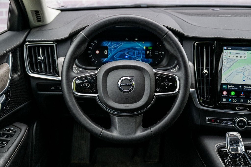 Volvo V90 2.0 T6 Plug-in Hybrid AWD Plus Dark | PHEV Long Ra, Auto's, Volvo, 12 maanden, Euro 6, 4 cilinders, 180 min