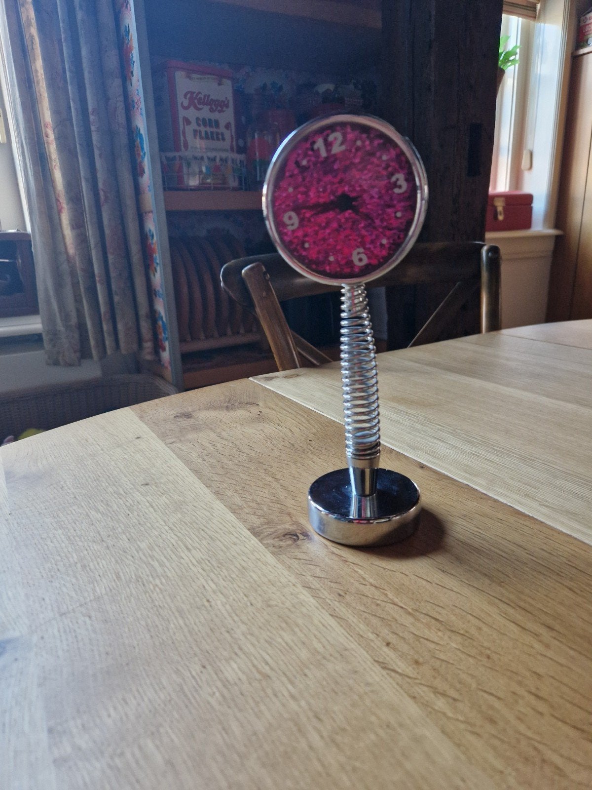 GRAPPIGE WIEBEL WEKKER ⏰️⏰️⏰️, Witgoed en Apparatuur, Ophalen of Verzenden, Zo goed als nieuw