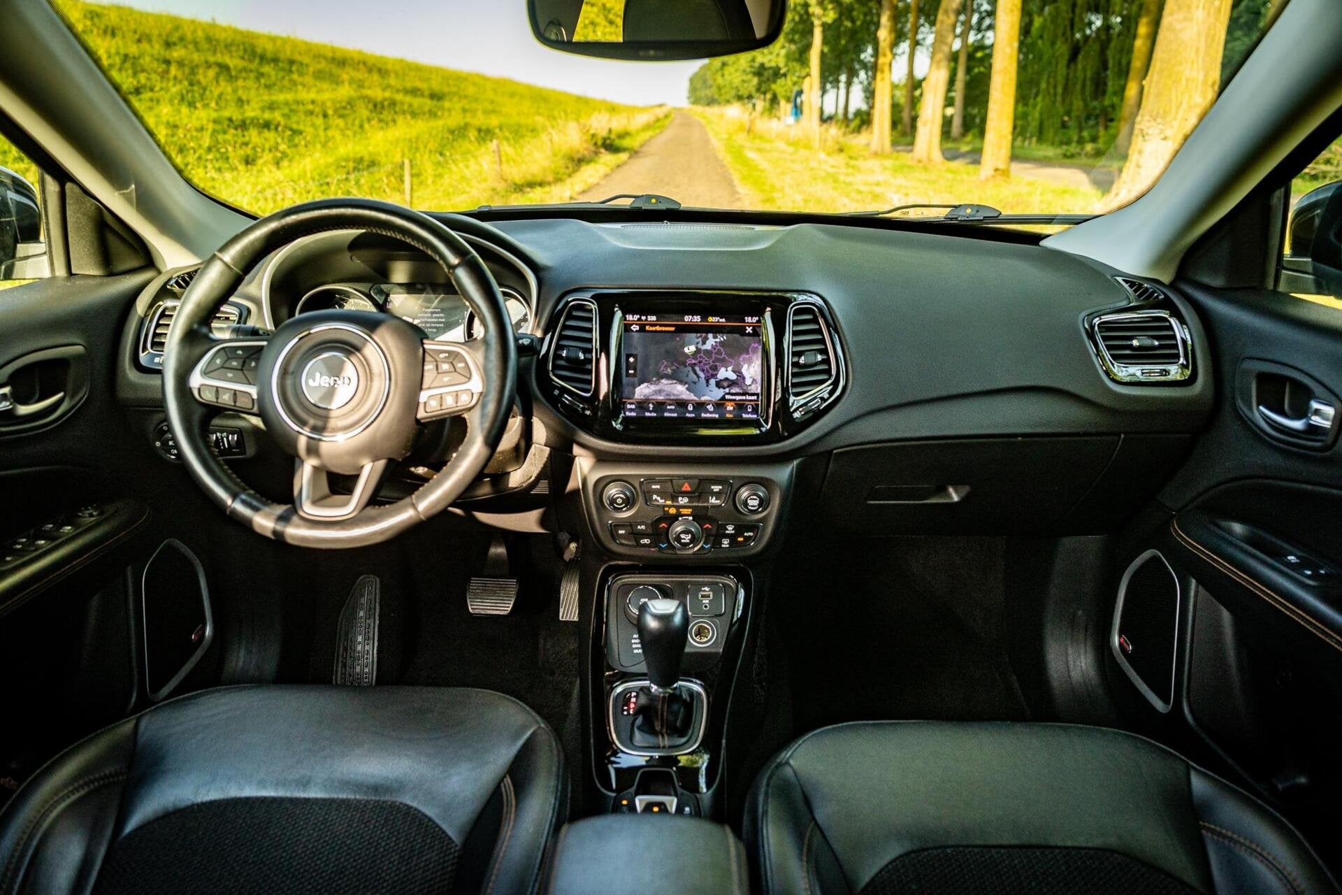 Jeep Compass 1.4 MultiAir Limited 4x4 |Leder|Trekhaak|Camera, Auto's, Jeep, Automaat, 450 kg, Euro 6, 4 cilinders