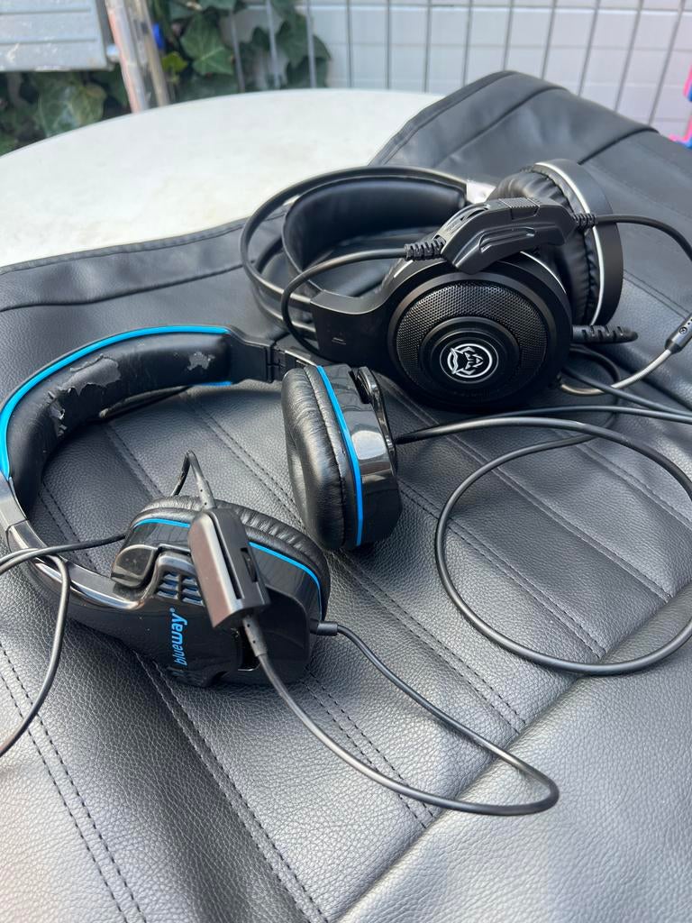 Gaming headsets: Bluueway en onbekend merk (2 stuks), Ophalen of Verzenden, Gebruikt, Over oor (circumaural), Overige merken