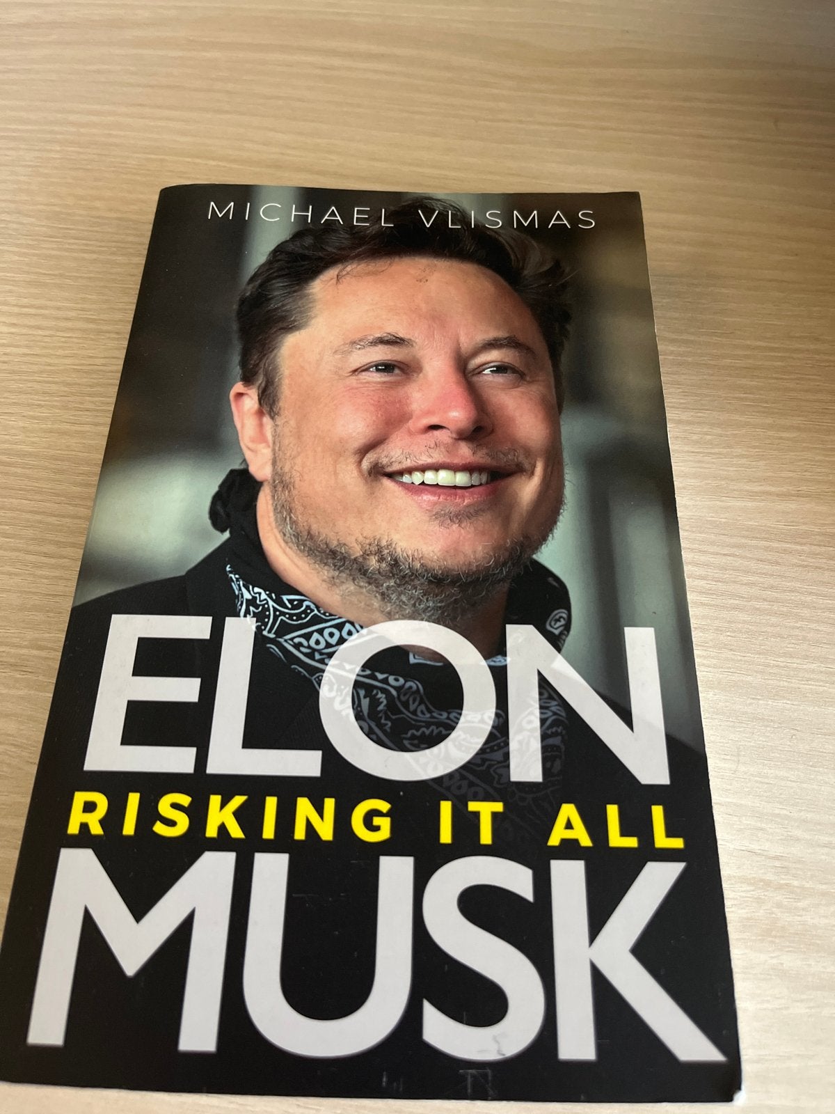 Elon Musk - Risking It All (Michael Vlismas) ( for free), Boeken, Ophalen, Zo goed als nieuw, Overige