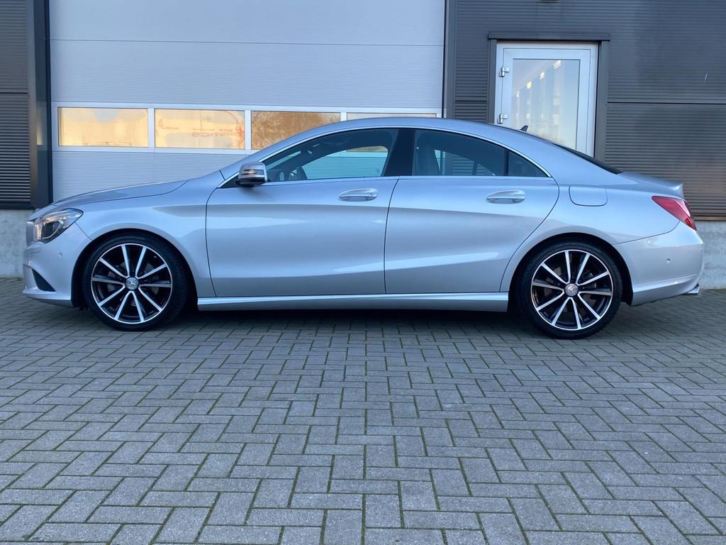 Mercedes-Benz CLA-klasse 180 Automaat Xenon Navi 18" NL-auto, Gebruikt, Euro 6, 4 cilinders, 715 kg