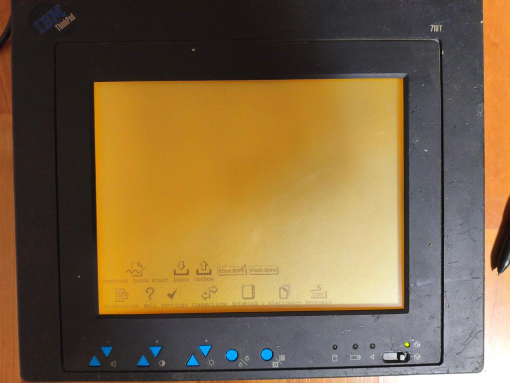 Foto 7 van ibm thinkpad 710 T model 2523