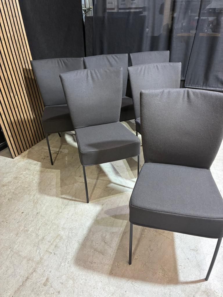 Montis Spica Nieuw Kvdrat stof, Ophalen, ., Zo goed als nieuw, Vijf, Zes of meer stoelen