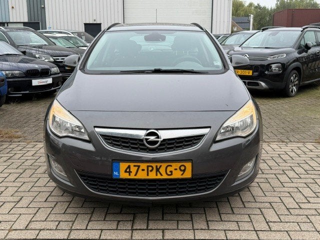 Opel Astra Sports Tourer 1.3 CDTi S/S Edition Airco Nw. APK, Auto's, Voorwielaandrijving, 730 kg, Gebruikt, Origineel Nederlands