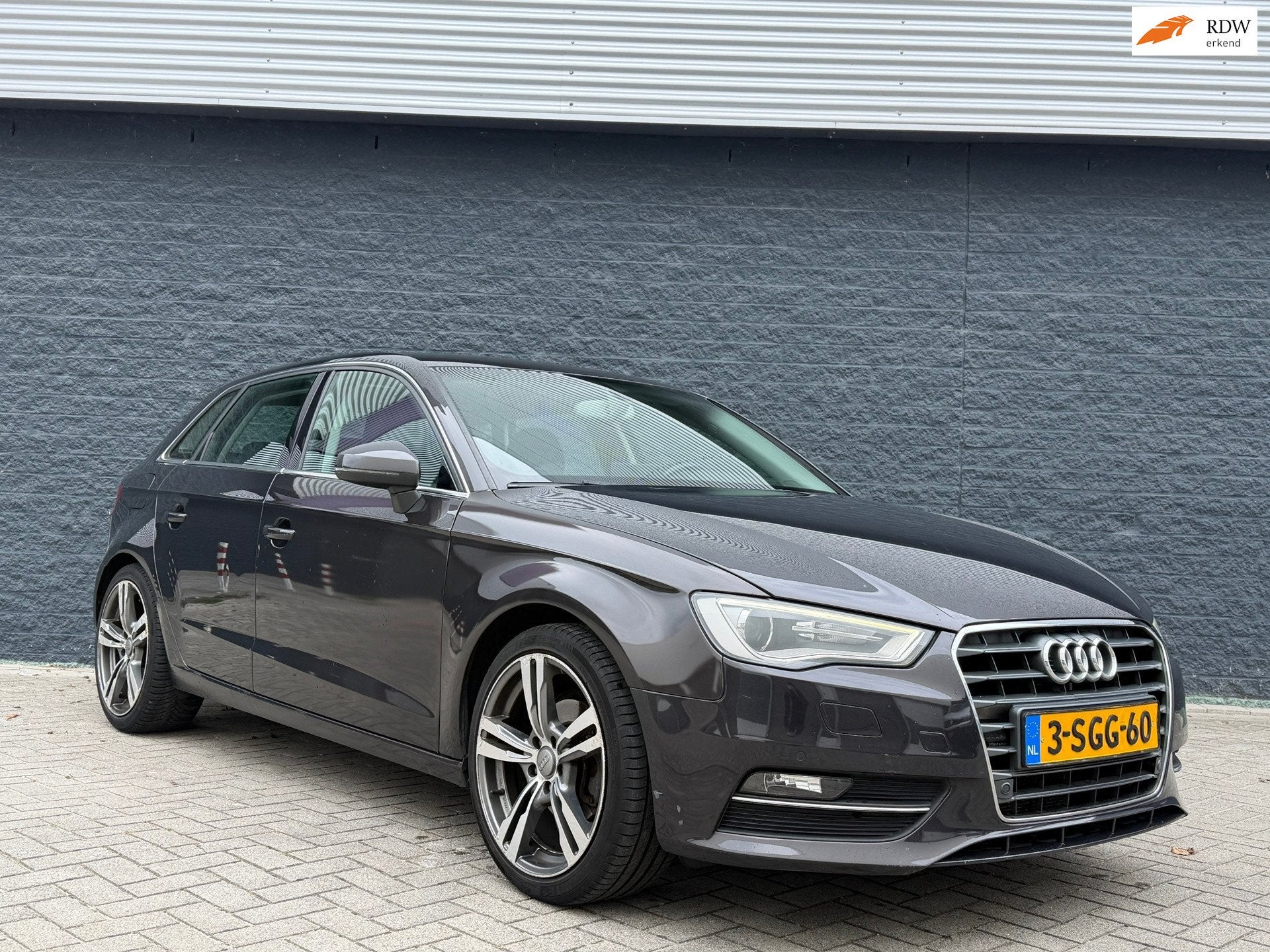 Audi A3 Sportback 1.4 TFSI S-LINE LED/NAVI, Auto's, Voorwielaandrijving, Euro 5, Gebruikt, 4 cilinders