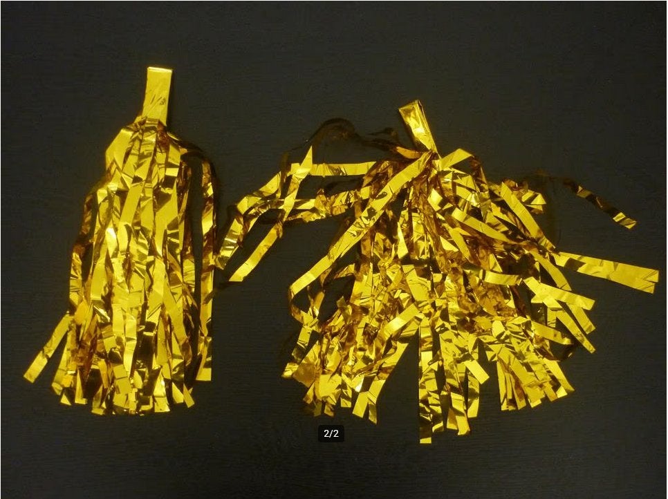 6 Gouden pompoms / versiering goud / kwastjes / huwelijk, Ophalen of Verzenden, Zo goed als nieuw, Versiering, Verjaardag