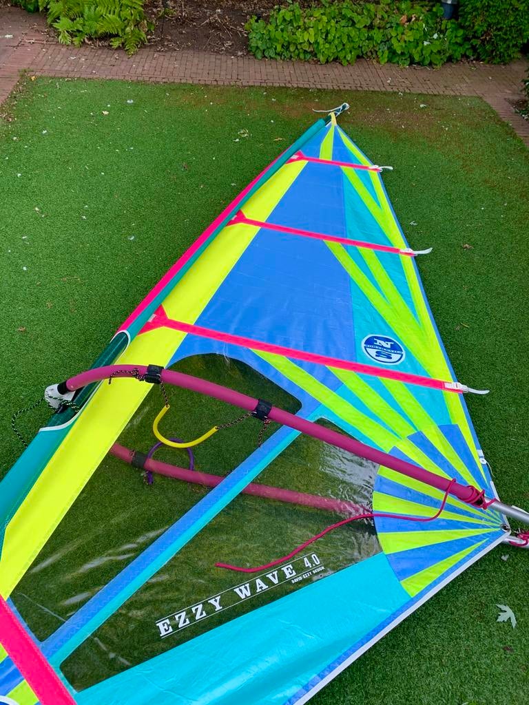 North Sails Ezzy wave 4.0 m2, Watersport en Boten, Windsurfen, Ophalen, Met draagtas, Zo goed als nieuw, Minder dan 5 m²