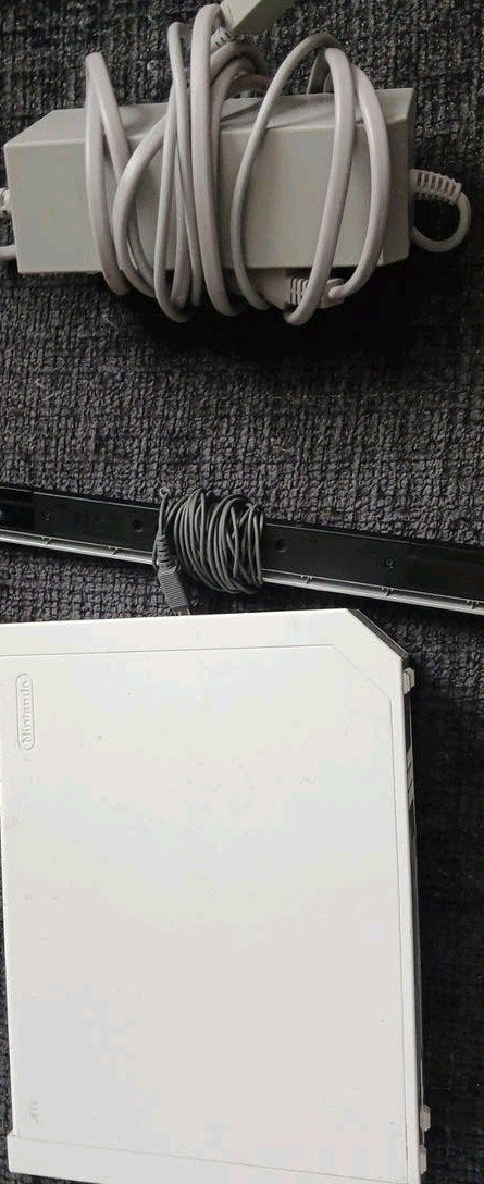 Wii Console met Sensor Bar en Voeding, Ophalen of Verzenden, Gebruikt, Zonder controller