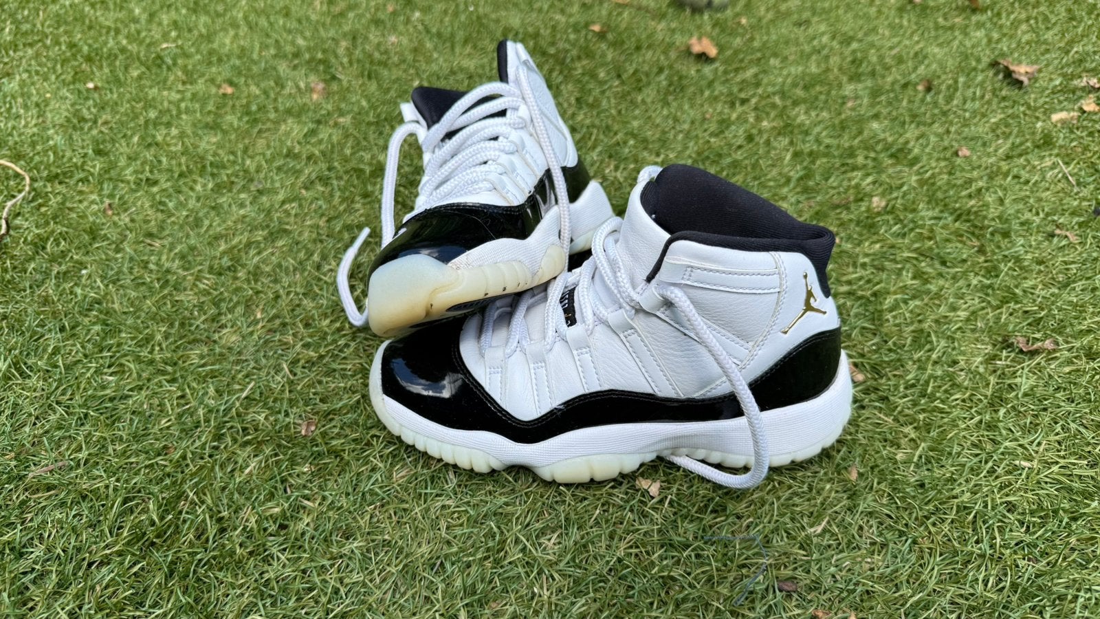 Nike air Jordan 11 retro Gratitude maat 35.5, Ophalen of Verzenden, Zo goed als nieuw, Schoenen