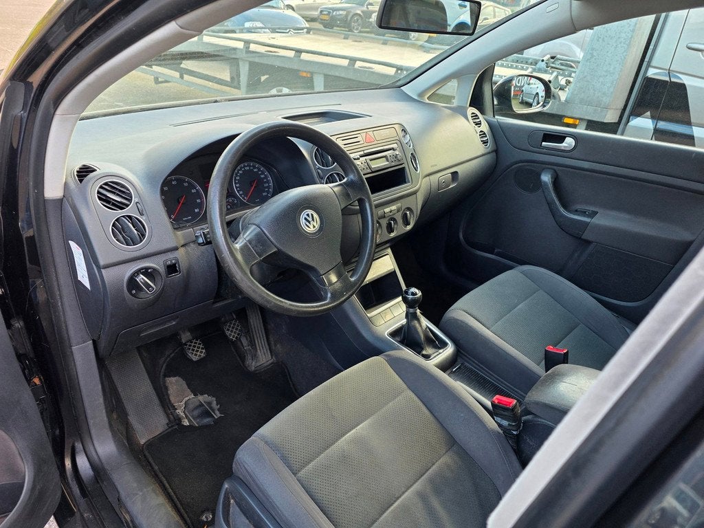Volkswagen Golf Plus 1.6 FSI Comfortline, Auto's, Volkswagen, Gebruikt, 4 cilinders, 116 pk, Zwart