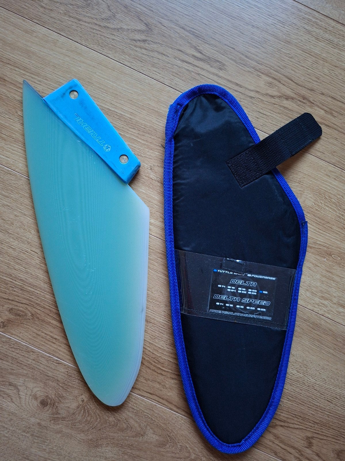 Tribal Delta speed 22 cm - tuttlebox, Watersport en Boten, Overige merken, Gebruikt, Vin, Ophalen of Verzenden