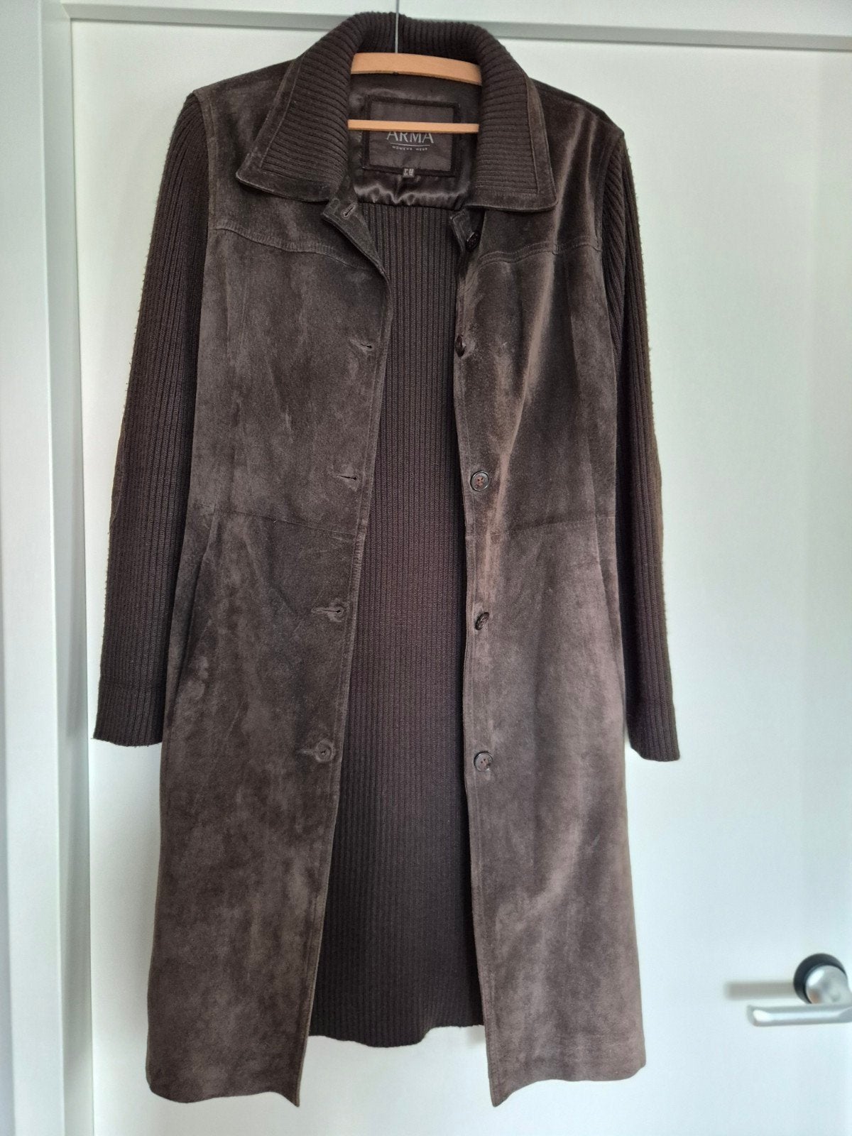 suede lange bruine jas Arma 42, Kleding | Dames, Bruin, Arma, Maat 42/44 (L), Ophalen of Verzenden