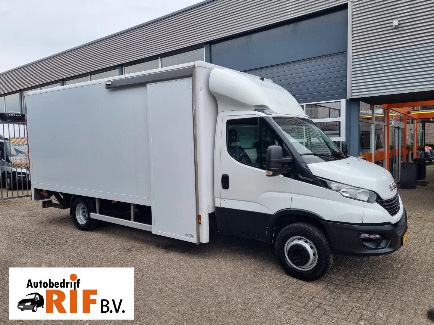 Iveco Daily 70C18 Koffer 7 TON LBW 1000 Kg Euro 6 (bj 2020), Auto's, Bestelauto's, Automaat, Achterwielaandrijving, Gebruikt, Euro 6