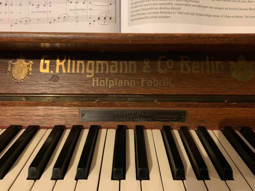 Klingmann & Co Piano - 5 toetsen defect, Muziek en Instrumenten, Piano's, Ophalen, Gebruikt, Bruin, Piano
