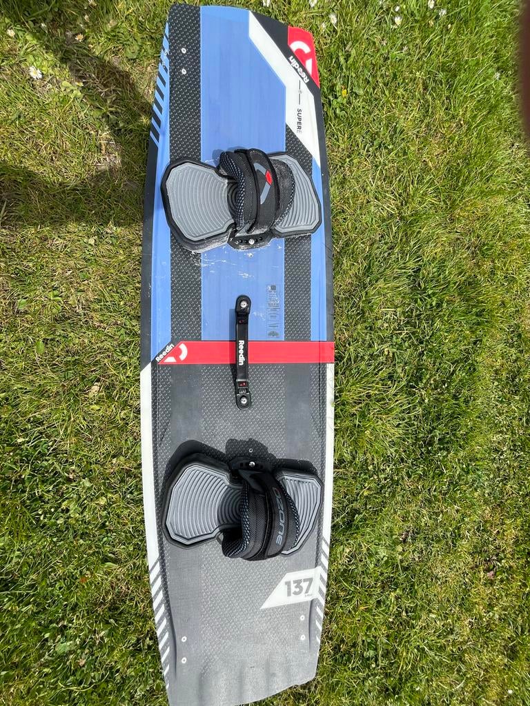 Reedin Super E Kiteboard 137, Gebruikt, Twintip, Kiteboard, Ophalen of Verzenden